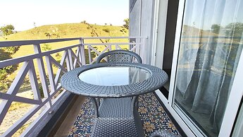 The Sky Imperial Pavoreal Jungle Resort