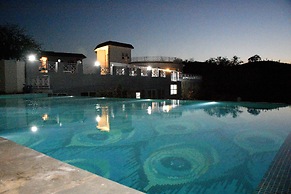 The Sky Imperial Pavoreal Jungle Resort