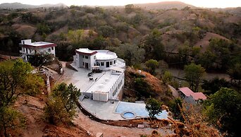 The Sky Imperial Pavoreal Jungle Resort