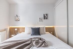 Elegant 2BR Apartment in Kolonaki