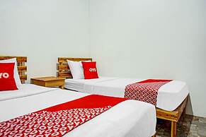 OYO 90187 Puri Allisa Syariah