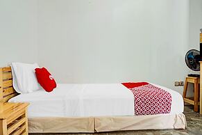 OYO 90187 Puri Allisa Syariah