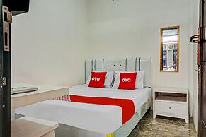 OYO 90187 Puri Allisa Syariah