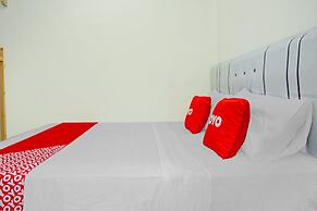 OYO 90187 Puri Allisa Syariah