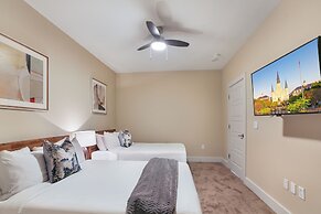 Ideal Condo a Short Ride Away from French Quarter