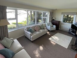 Rocklea Seaside Cottage