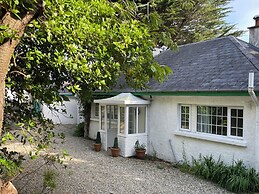 Rocklea Seaside Cottage