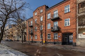 Warsaw Pruszków Apartment by Renters