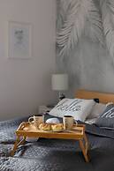 Warsaw Glebocka Apartment by Renters