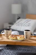 Warsaw Glebocka Apartment by Renters