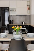 Warsaw Glebocka Apartment by Renters