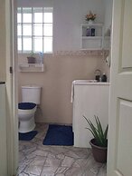 Beautiful 1-bed Apartment in Saint George's