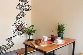 Charming 2-bed House in Kampala