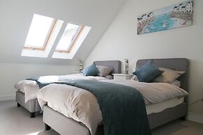 Immaculate 2 Bed Apartment on The Lizard Cornwall