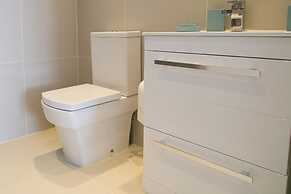 Immaculate 2 Bed Apartment on The Lizard Cornwall