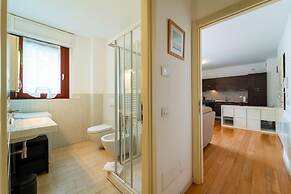 Como Comfort Flat by Wonderful Italy