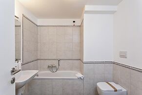 Viviboccadasse - Glicine by Wonderful Italy