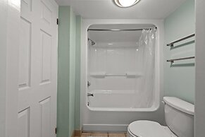 3 BR Units at Bay Watch by Elliott