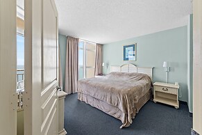 3 BR Units at Bay Watch by Elliott