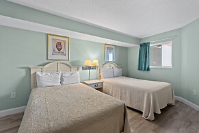 3 BR Units at Bay Watch by Elliott