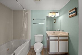 3 BR Units at Bay Watch by Elliott