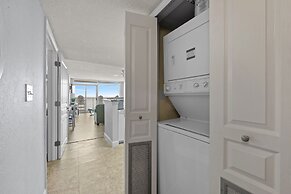 3 BR Units at Bay Watch by Elliott