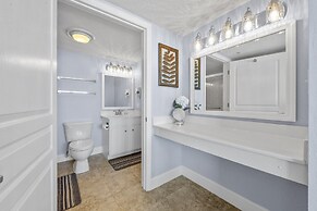 3 BR Units at Bay Watch by Elliott