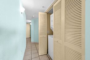 3 BR Units at Bay Watch by Elliott