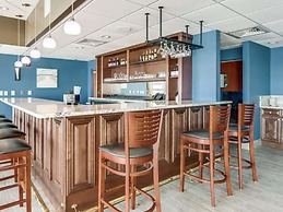 3 BR Units at Bay Watch by Elliott