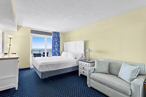 3 BR Units at Bay Watch by Elliott