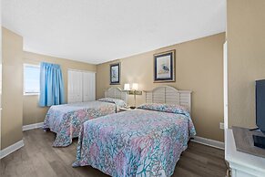 3 BR Units at Bay Watch by Elliott