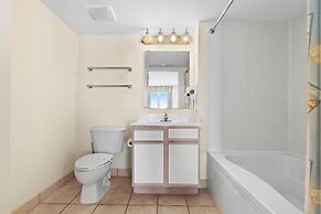 3 BR Units at Bay Watch by Elliott