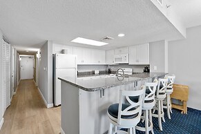 3 BR Units at Bay Watch by Elliott