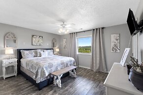 Grand View at the Pointe - Rolling Hills