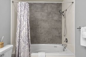 Grand View at the Pointe - Rolling Hills