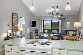 Grand View at the Pointe - Rolling Hills