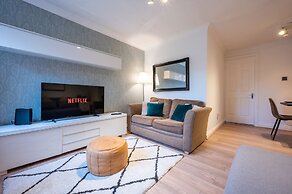 Llansannor Drive by Tŷ SA - Free Parking