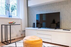 Llansannor Drive by Tŷ SA - Free Parking