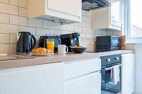 Llansannor Drive by Tŷ SA - Free Parking