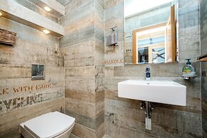 no Partys,no Smocking