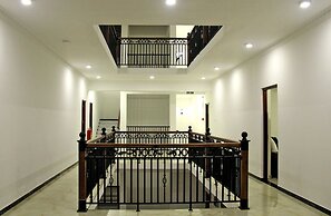 Ronaka Airport Transit Hotel