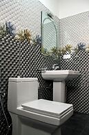 Ronaka Airport Transit Hotel