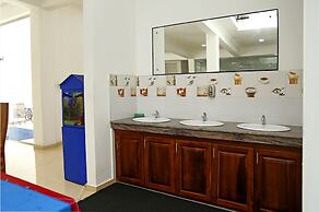 Ronaka Airport Transit Hotel