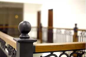 Ronaka Airport Transit Hotel