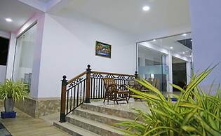 Ronaka Airport Transit Hotel