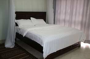 NL JOSEPHINES APARTMENTS