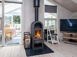 6 Person Holiday Home in Ulfborg-by Traum