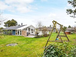 6 Person Holiday Home in Ulfborg-by Traum