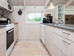 6 Person Holiday Home in Ulfborg-by Traum