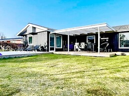 6 Person Holiday Home in Tarm-by Traum